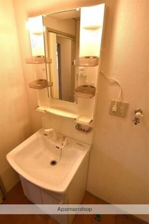 ツインヴィラ大島Aの物件内観写真